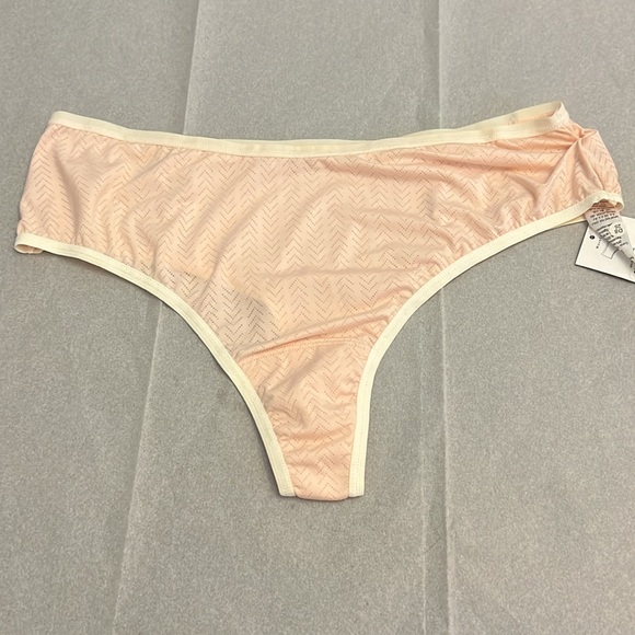Hanky Panky MoveCalm™ High-Rise Thong Pearl Pink - Picture 4 of 7